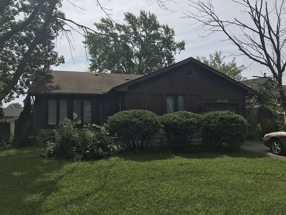1st image of 13733 W Birchwood Dr