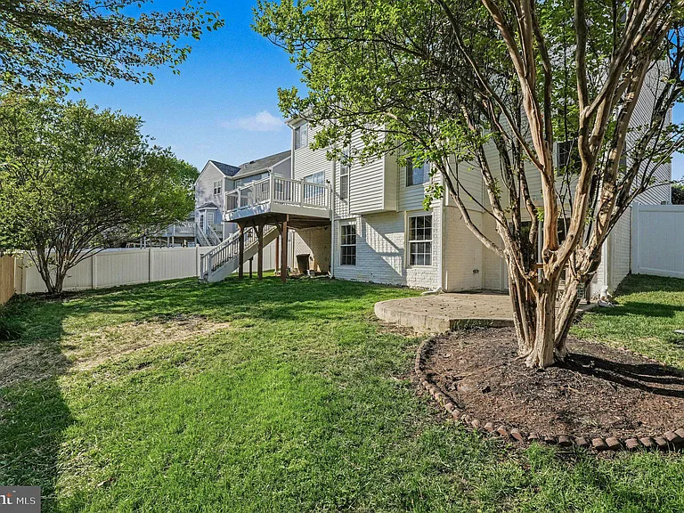46 Northampton Blvd — Photo 33
