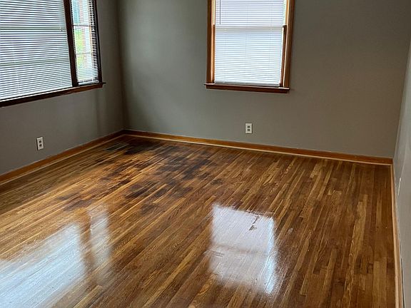 2nd image of 2608 Jenkins St