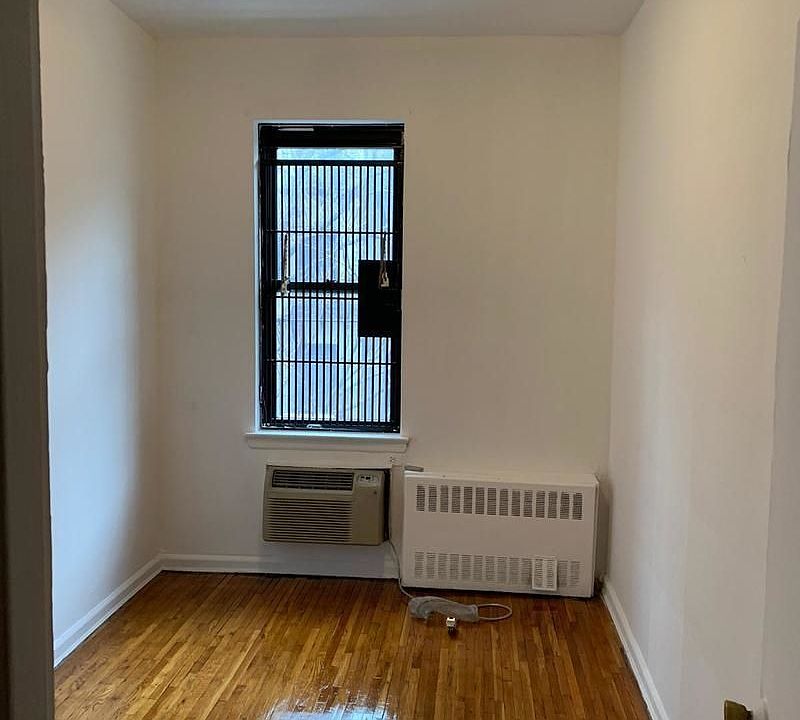 1st image of 328 E 90th St APT 4A