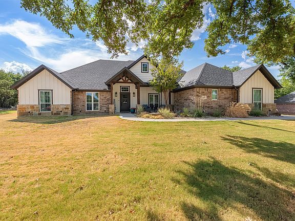 2nd image of 1075 Knoxmiller Ct
