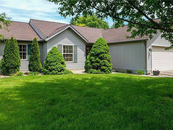 3rd image of 508 Hampton Dr