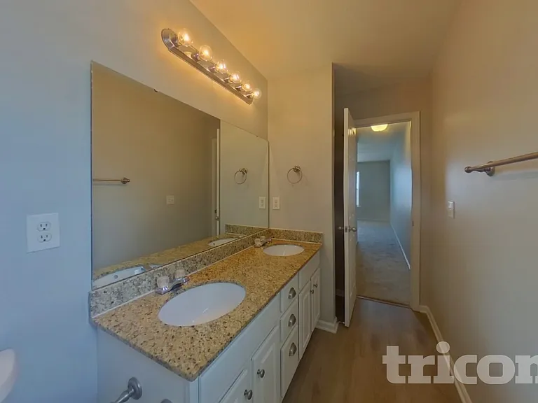 248 Eagle Pointe Dr — Photo 10