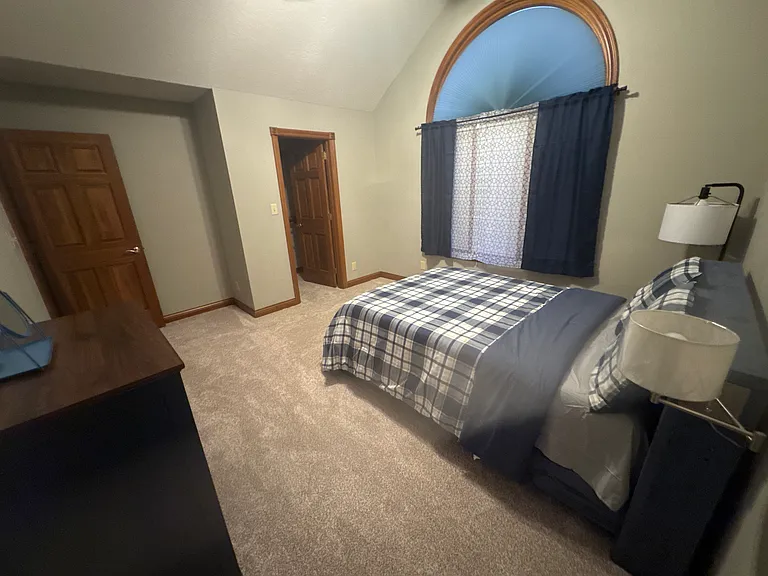 1007 New Harmony Dr — Photo 40