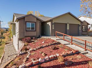 1361 E Oakland St, Rapid City, SD 57701