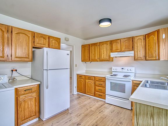 5th image of 325 27th St