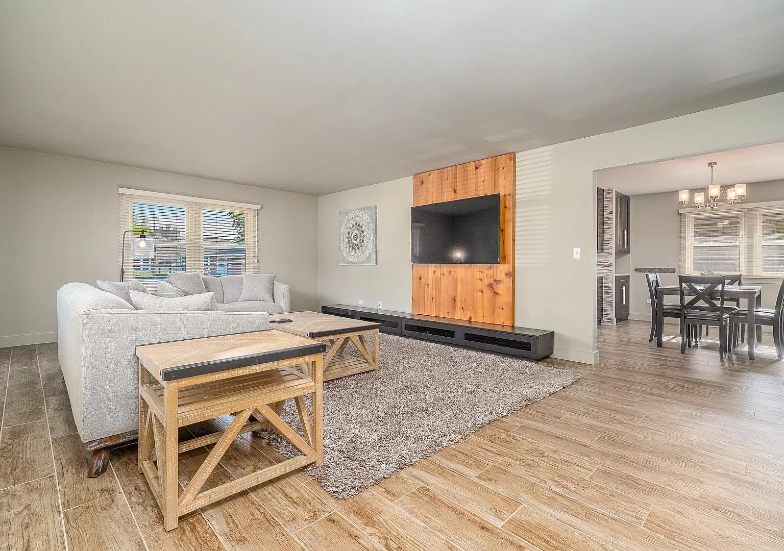 810 Winthrop Ave — Photo 4