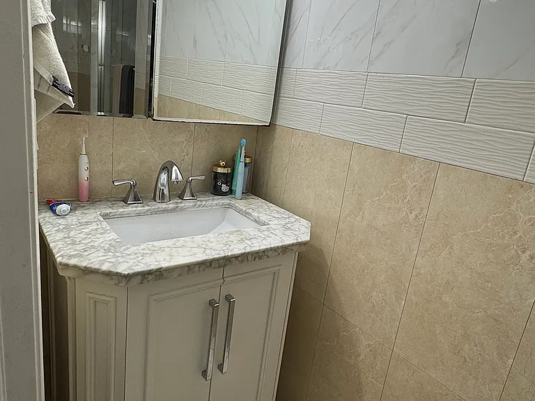 730 Sansom St #205 — Photo 11