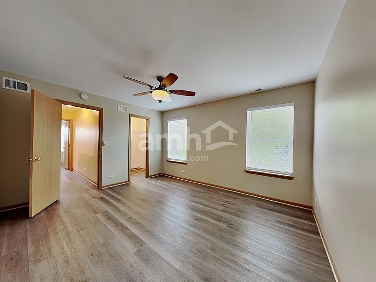 560 S Annandale Dr — Photo 17
