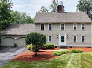 22 Horace Greeley Road, Amherst, NH 03031