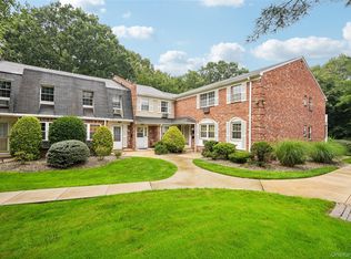192 Doxbury Lane, Suffern, NY 10901