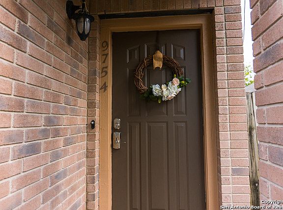 3rd image of 9754 Misty Plain Dr