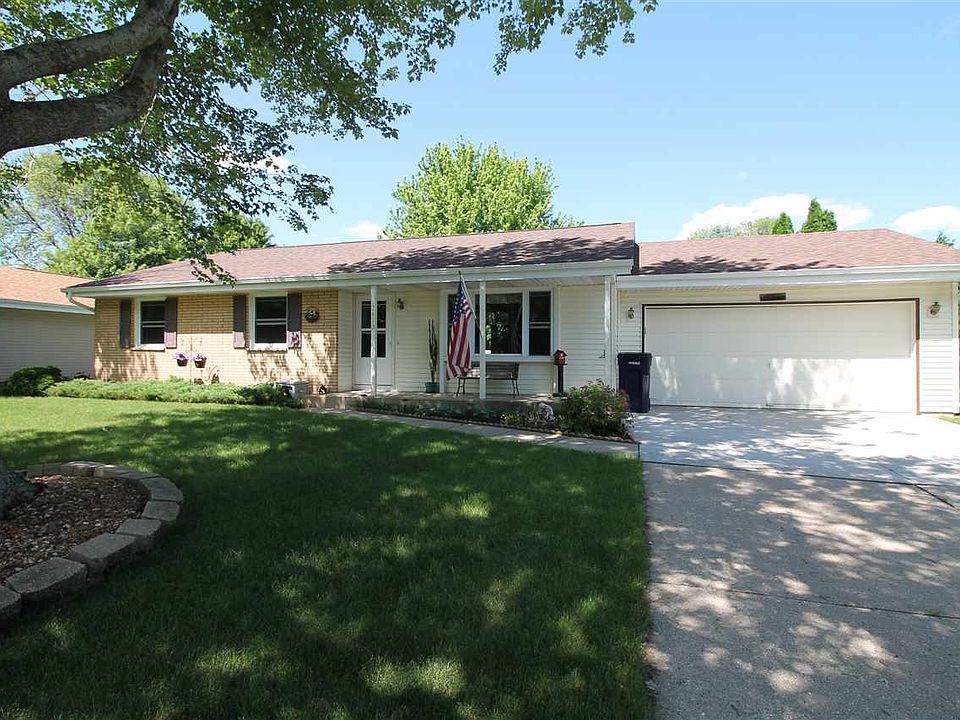 1st image of 3413 La Mancha Dr
