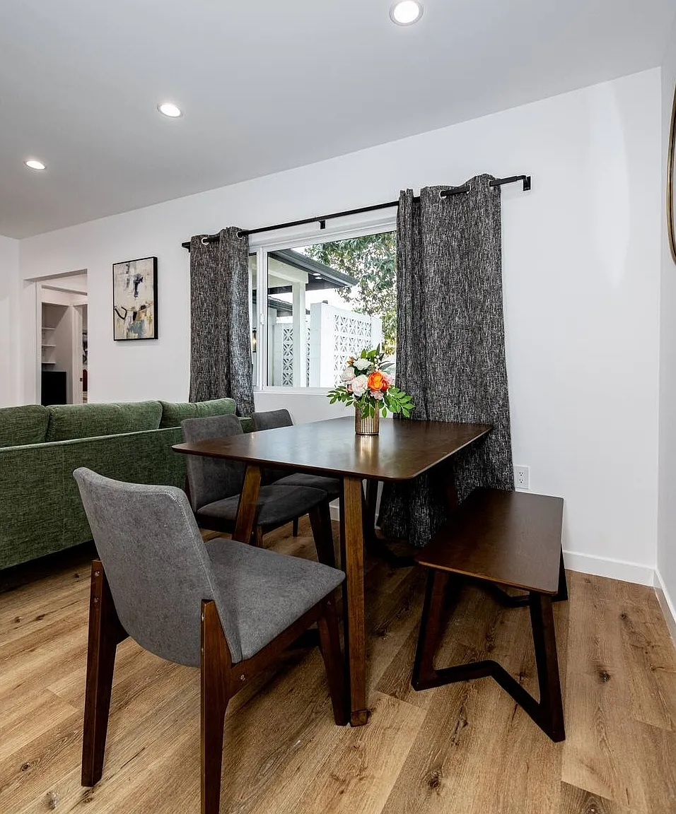 3 bed, $4,900 — Photo 4