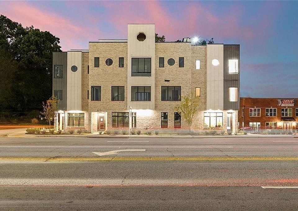 1st image of 3960 Clairmont Rd