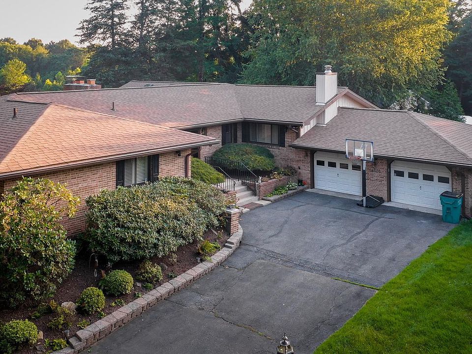 1st image of 14516 Pioneer Hills Dr