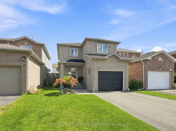 1517 Fieldgate Dr, Oshawa, ON L1K 2L6