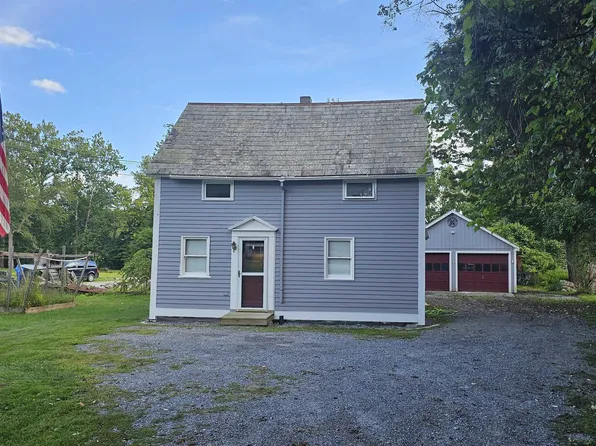 327 Vermont Route 313 W, Arlington, VT 05250