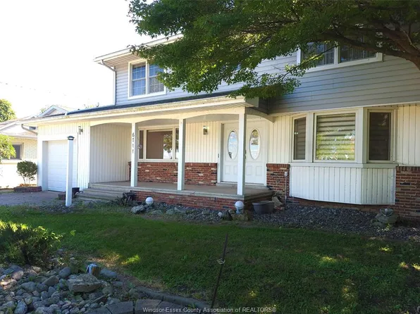 6711 Riverside Dr E, Windsor, ON N8S 1C1