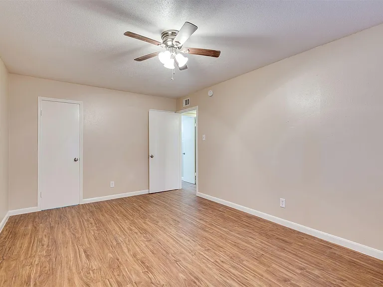 3535 Nasa Pkwy #39 — Photo 16