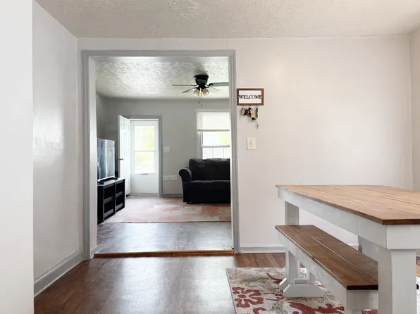 606 5th st., 606 5th St #A, Henderson, KY 42420