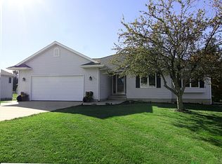 325 F Ave W, Walford, IA 52351
