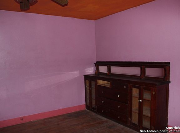 5th image of 515 Kayton Ave