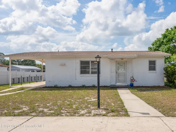 7050 Merrick Ln, Spring Hill, FL 34606