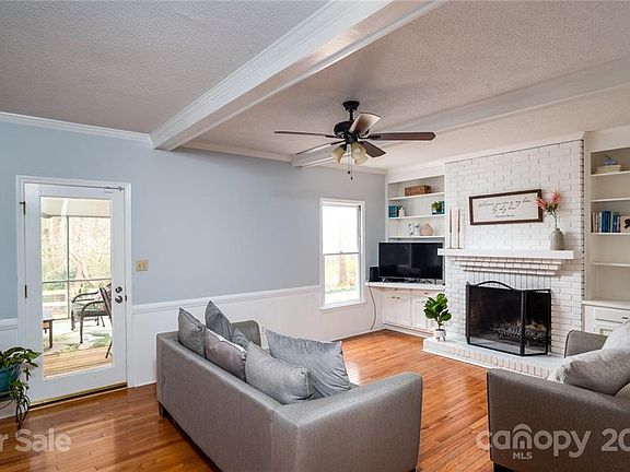 5th image of 9800 Providence Forest Ln