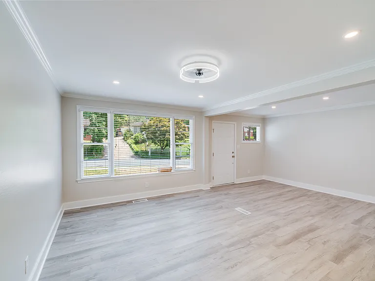 1719 Academy St — Photo 32