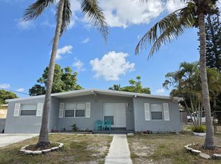 1701 NE 42nd Ct, Pompano Beach, FL 33064