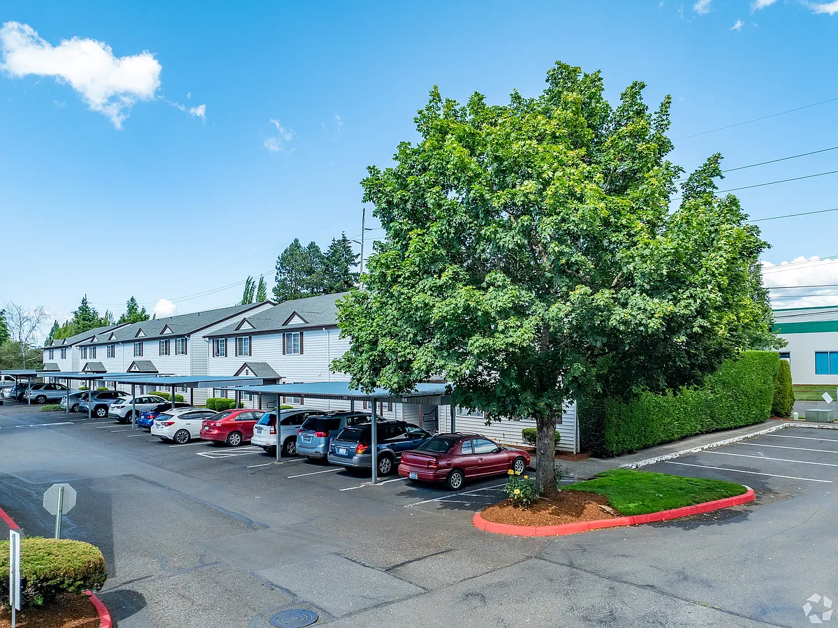 Building Photo - Meadow Crest Apartments