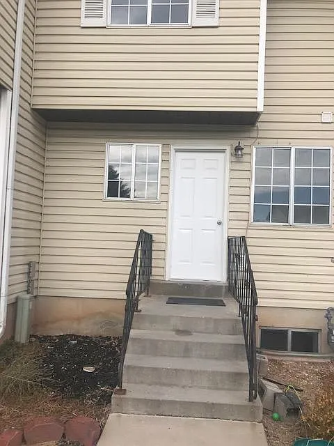 2 bed, 1572 sqft, $1,475 — Photo 1