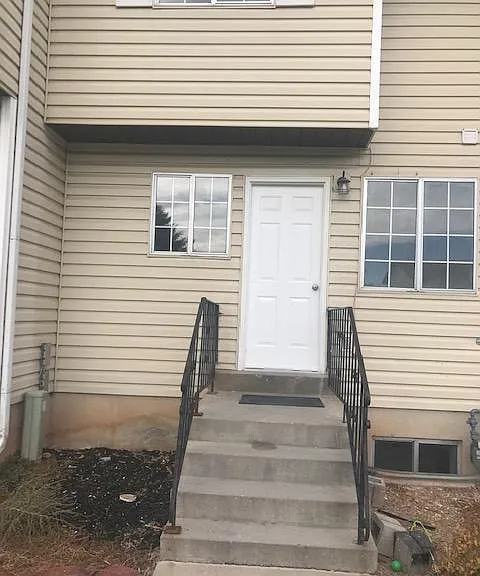 1350 W 150 N #13 — Photo 1