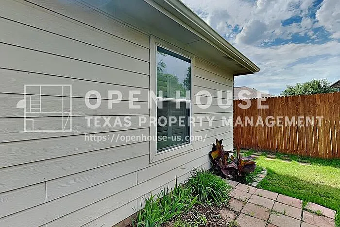 12141 Thicket Bend Dr — Photo 20