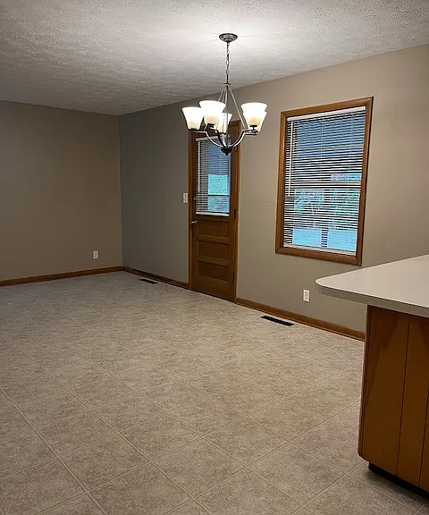 2545 S Nettleton Ave — Photo 12