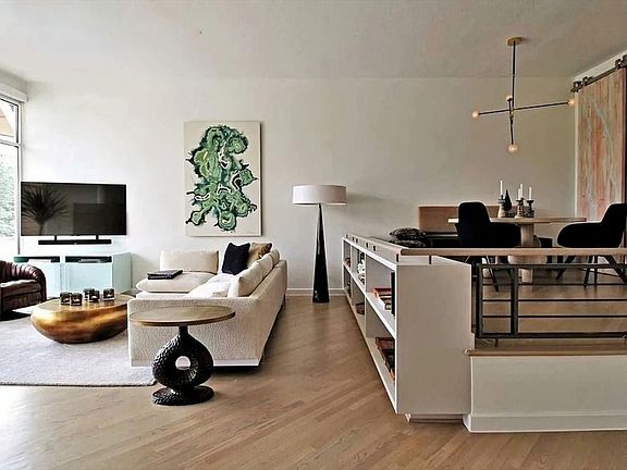 4th image of 1804 N Memorial Way #A