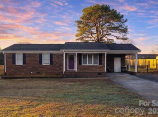 106 Clearview Dr, Shelby, NC 28150
