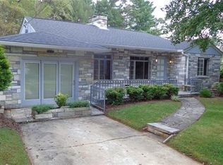 69 Cranford Rd, Asheville, NC 28806