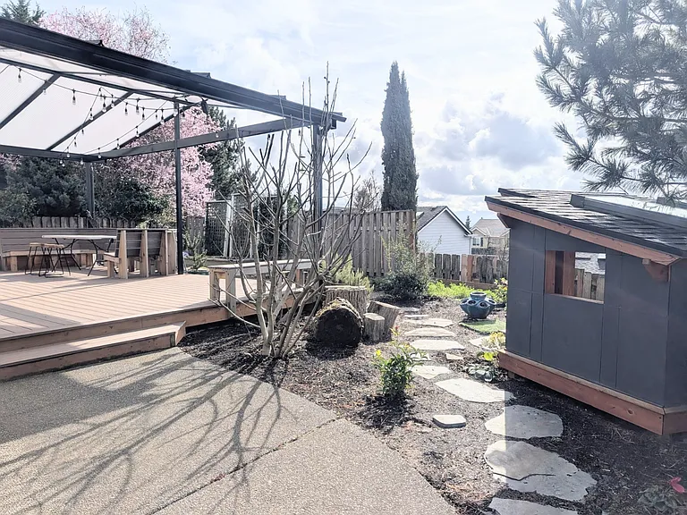 2507 Crestview Dr — Photo 18