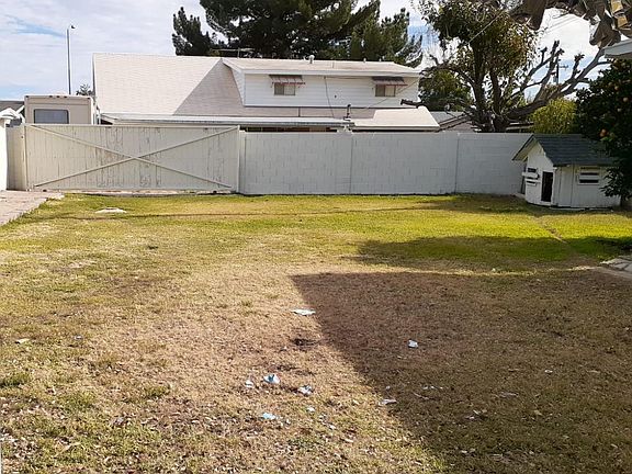 3rd image of 315 S Harris Dr