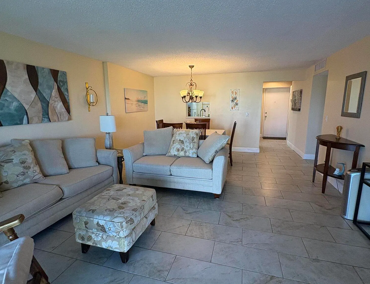 2 bed, 2.0 bath, 1190 sqft, $2,200 — Photo 4