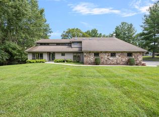 218 Lake Meadow Dr, Gray, TN 37615