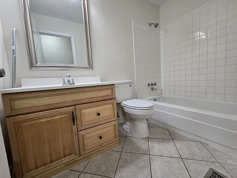 119 Monterey Ln — Photo 9