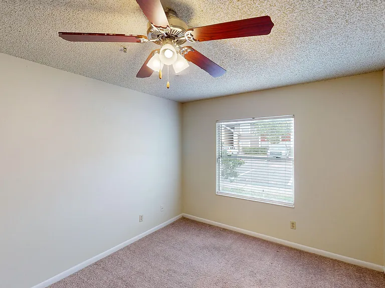 Alafaya Woods — Photo 107