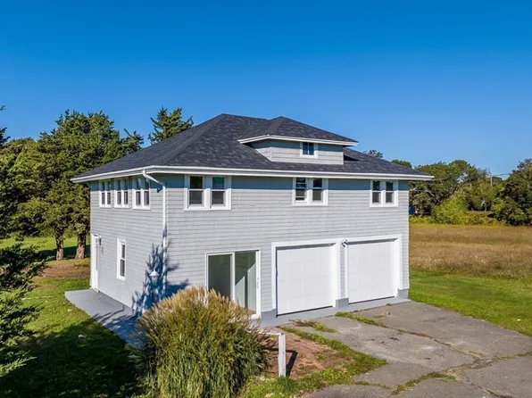 734 Sconticut Neck Rd, Fairhaven, MA 02719