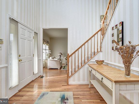 4th image of 9903 Stoneybrook Dr