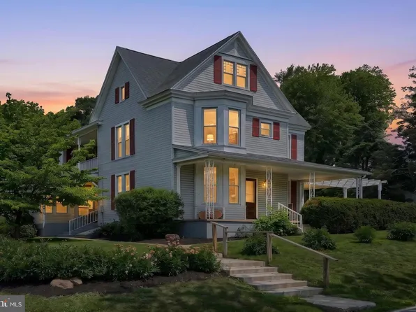 5185 Glen Echo Rd, Glen Rock, PA 17327