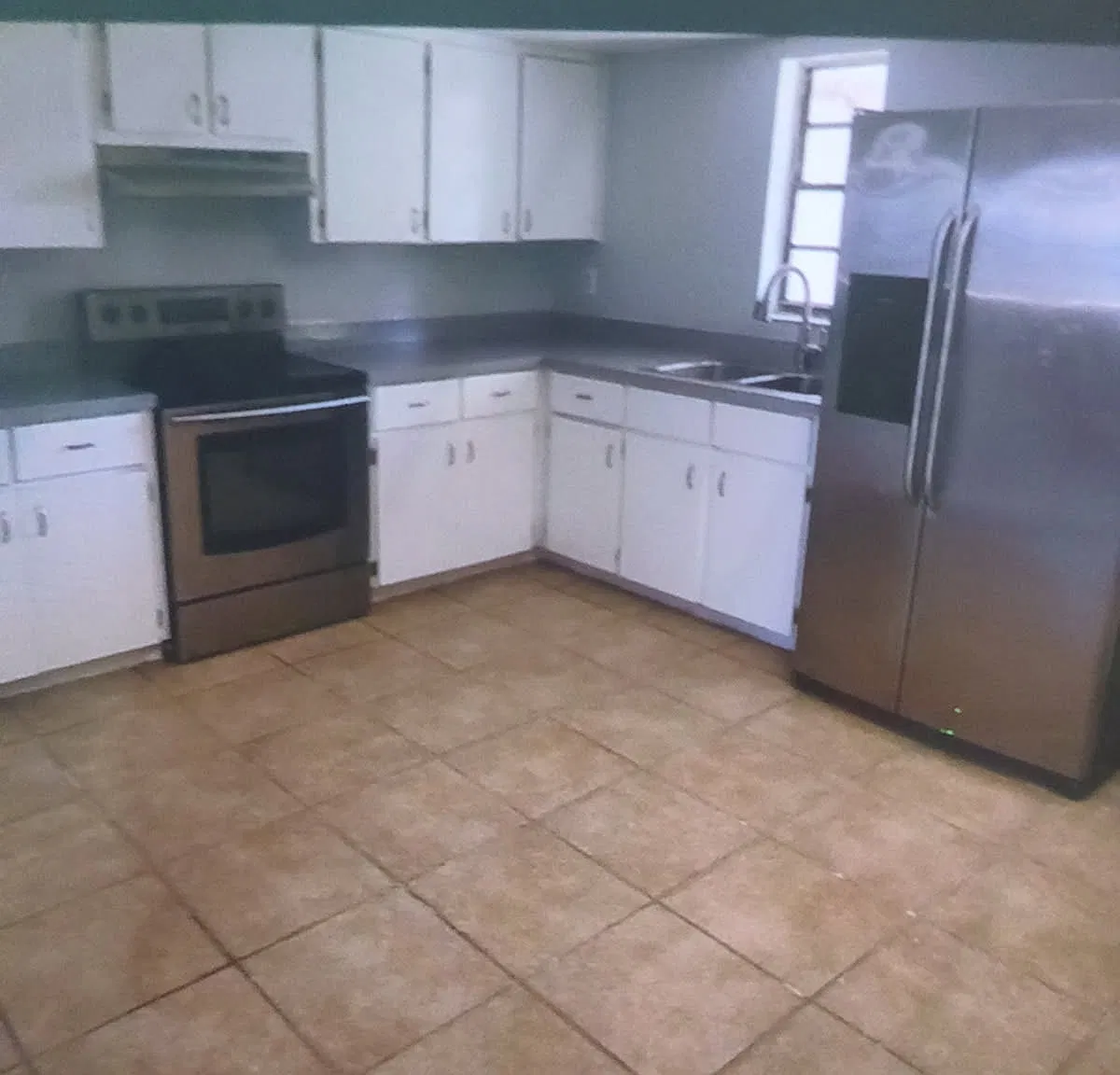 2 bed, 1.5 bath, 1200 sqft, $1,275 — Photo 3