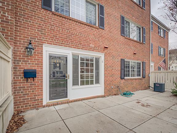 2nd image of 1441 A N Van Dorn St